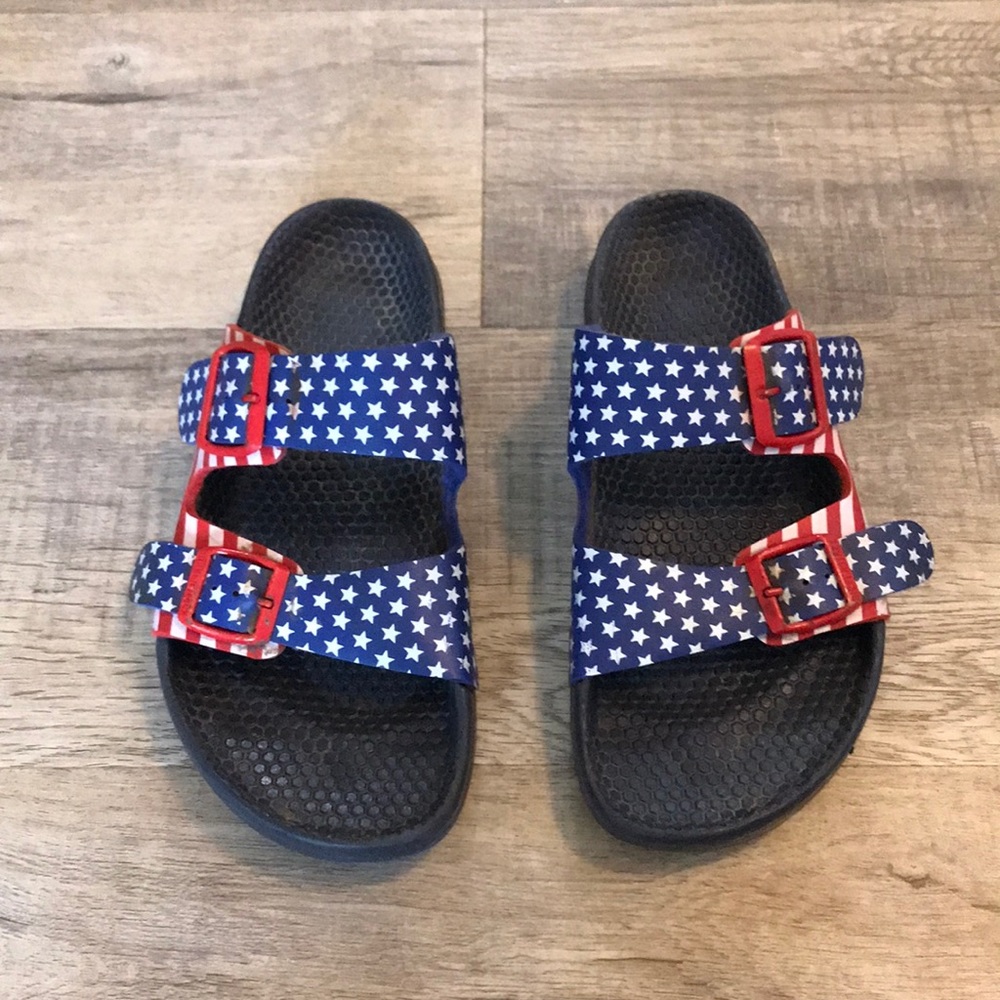 American flag print Birkenstock’s women’s size 5